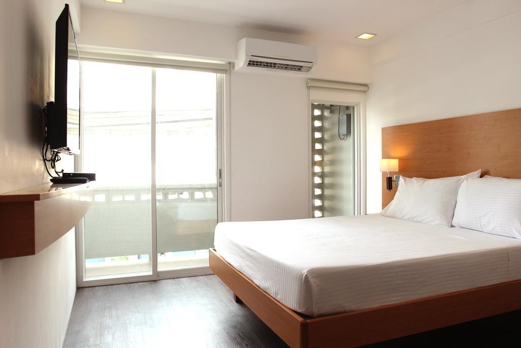 Brblock Boutique And Residences Makati City Стая снимка