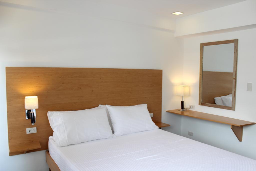 Brblock Boutique And Residences Makati City Стая снимка