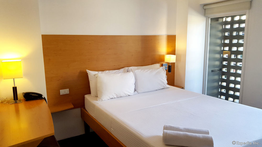 Brblock Boutique And Residences Makati City Екстериор снимка
