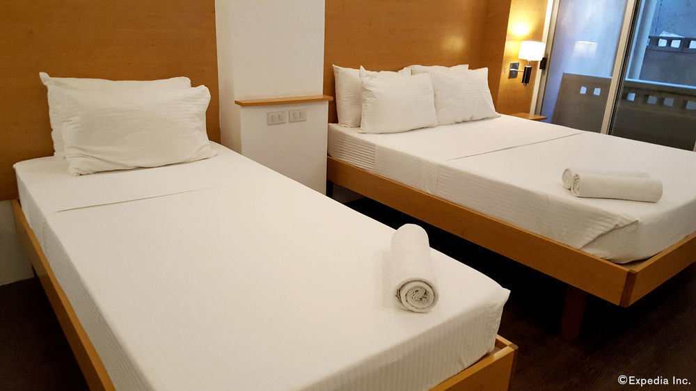 Brblock Boutique And Residences Makati City Екстериор снимка